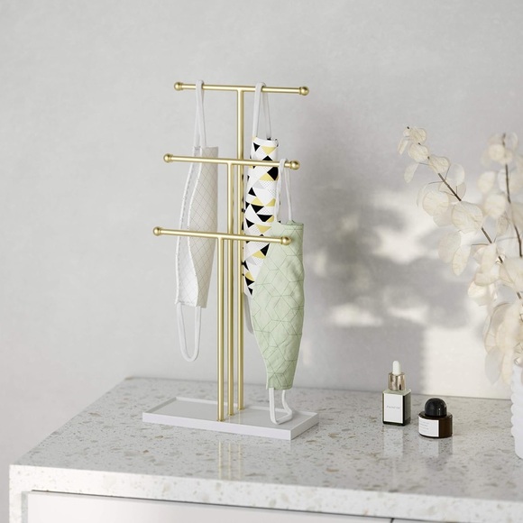 Umbra Other - Hanging Jewelry Organizer